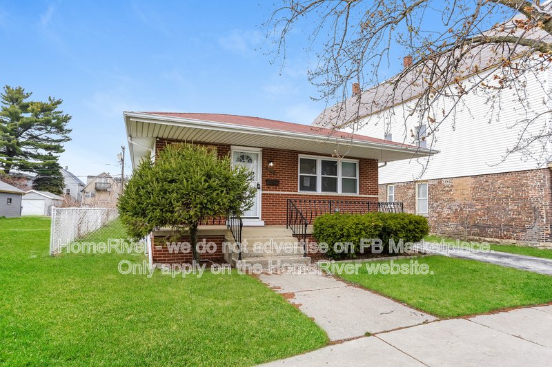 Coming Soon! 340 155TH PL, CALUMET CITY IL 60409 property image