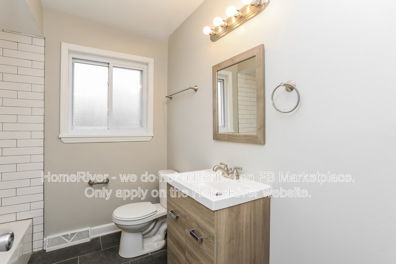 Coming Soon! 340 155TH PL, CALUMET CITY IL 60409 property image