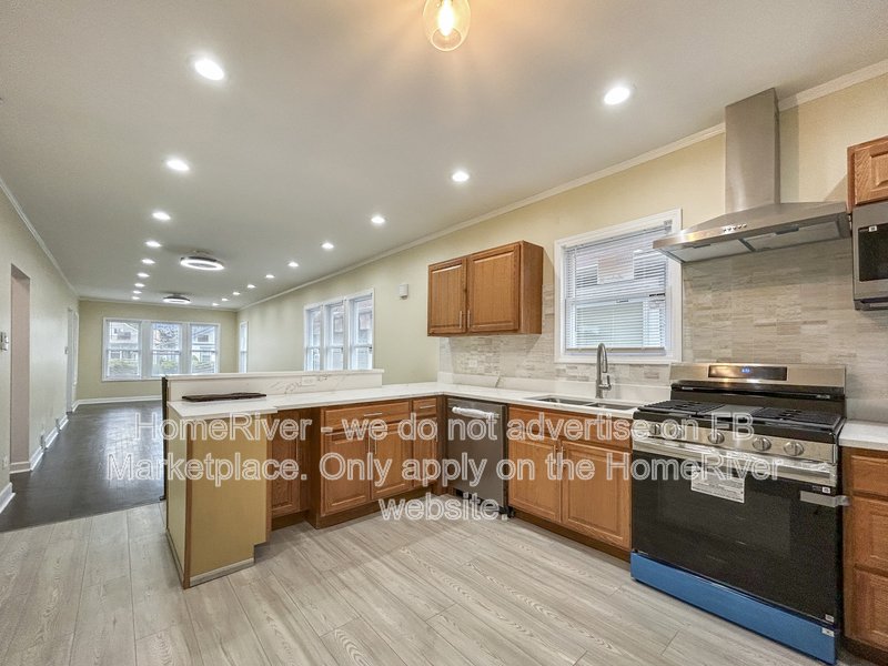 Spacious 4BR Home with Finished Basement &amp;amp;amp;amp;amp;amp;amp;amp;amp;amp;amp; Updated K property image
