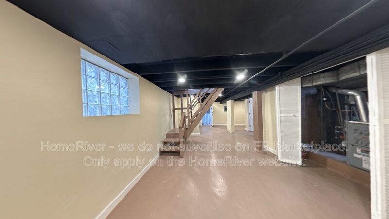 Spacious 4BR Home with Finished Basement &amp;amp;amp;amp;amp;amp;amp;amp;amp;amp;amp; Updated K property image