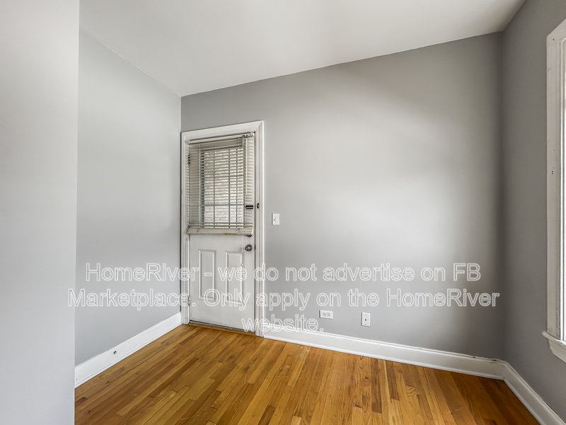 Spacious 1BR | 500 Sq Ft | In-Unit W/D | Prime Lakeview Location property image
