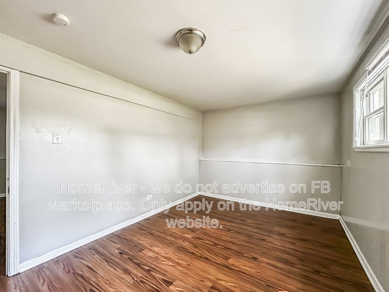 Huge 5BR/2BA Home on Large Lot | Updated Kitchen | New Floor property image