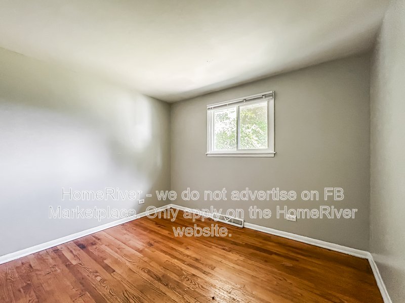 Huge 5BR/2BA Home on Large Lot | Updated Kitchen | New Floor property image