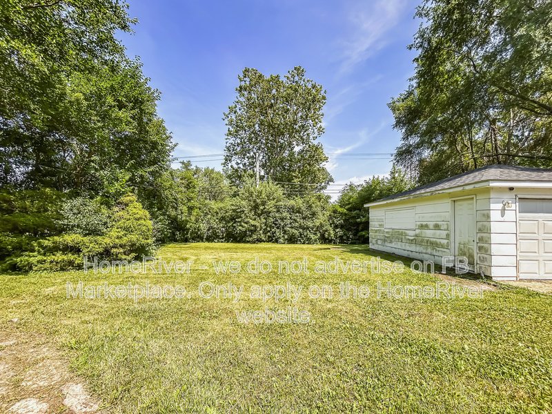 Huge 5BR/2BA Home on Large Lot | Updated Kitchen | New Floor property image