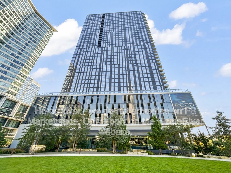 Luxury High-Rise Living at The Reed at Southbank | Unit 2804 property image