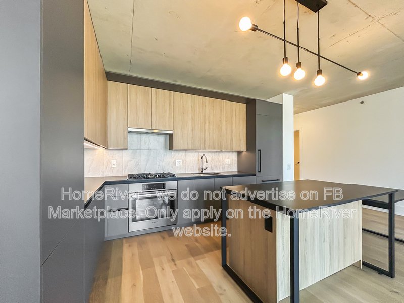 Luxury High-Rise Living at The Reed at Southbank | Unit 2804 property image