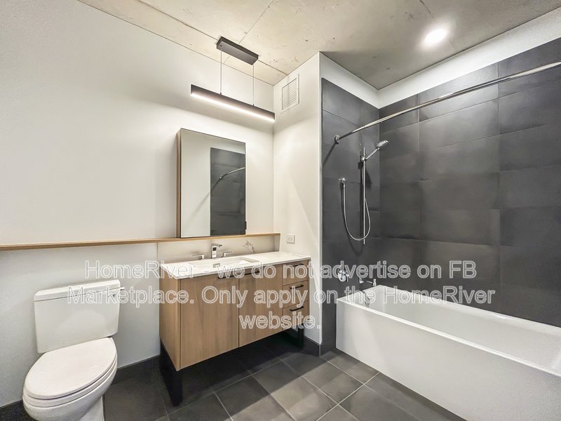 Luxury High-Rise Living at The Reed at Southbank | Unit 2804 property image